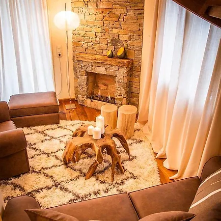 Golden Hill Country Chalets & Suites