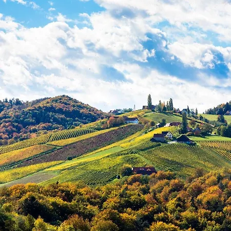 Golden Hill Country & * Waldschach