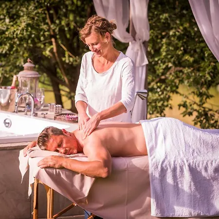 Golden Hill Country Chalets & Suites * Waldschach