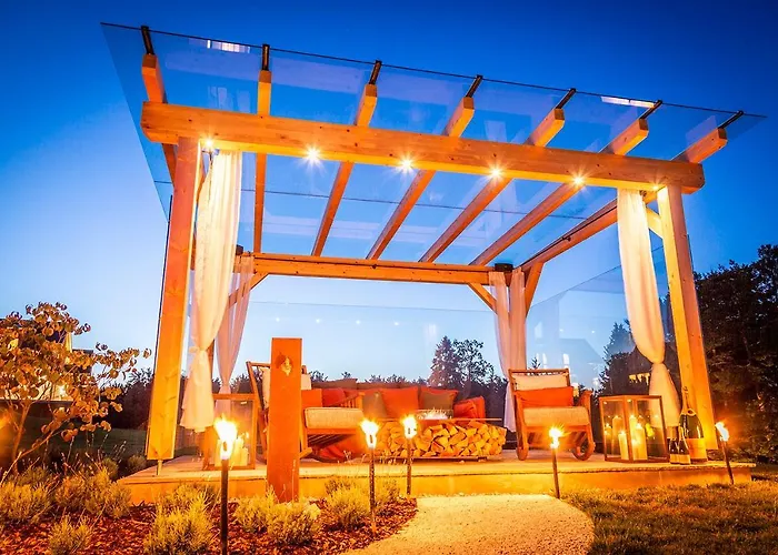 Golden Hill Country &