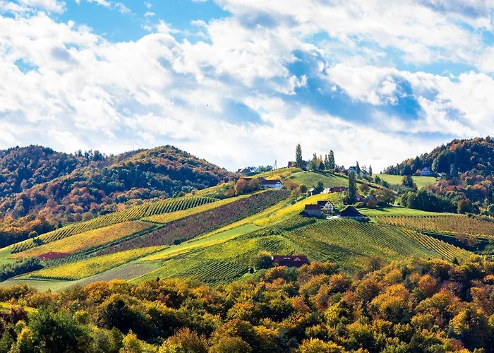 Golden Hill Country & * Waldschach