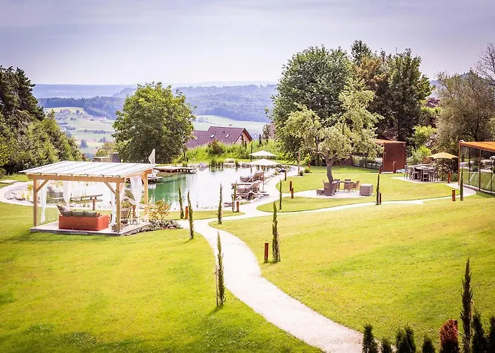 Golden Hill Country &