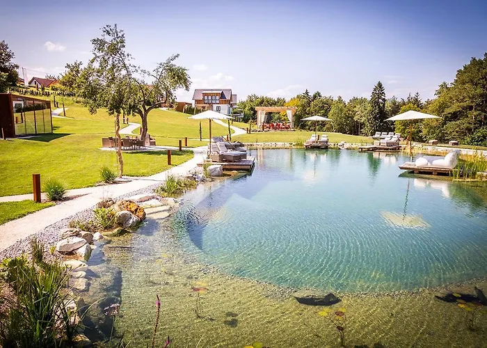 Golden Hill Country & *