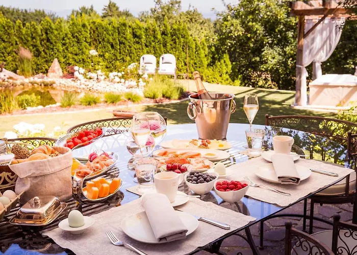 Golden Hill Country & بيت خشبي Waldschach